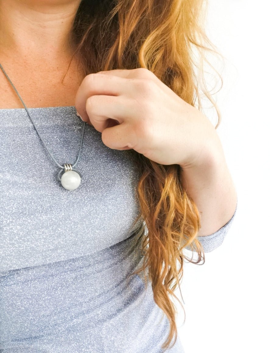 Silver pearl Pendant - Bennie Blooms Breastfeeding, Teething and Fiddle Jewellery at its finest.